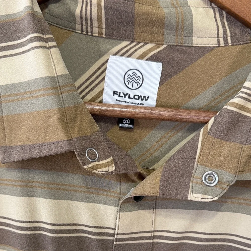 Flylow Men’s Striped Button-Up Shirt Stretch Snap Lightweight Tan Brown XL - Picture 2 of 9